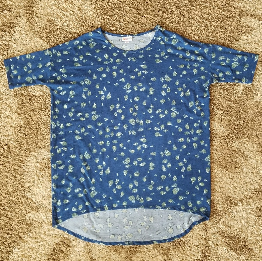 LuLaRoe Irma Feather/Leaf print size Large